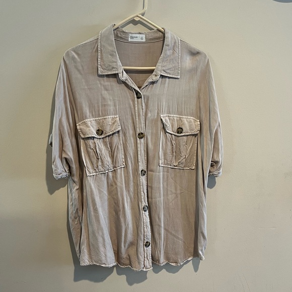 Maurice’s Relaxed Fit Tan Button Down - Picture 1 of 7